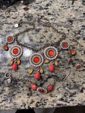 White House Black Market Coral, Orange & Yellow Beaded Bib Necklace Set